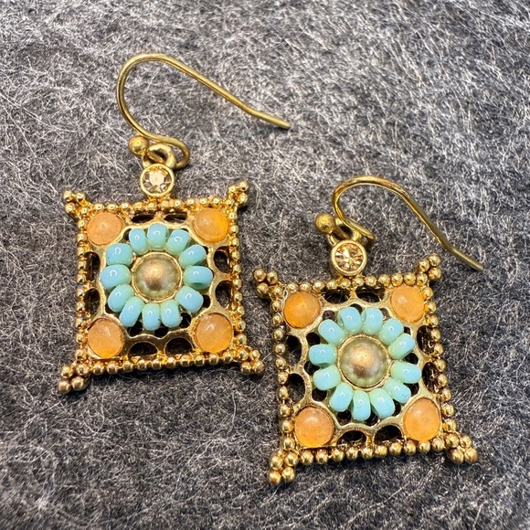 Vintage Carolee Square Gold Tone Turquoise Rhinestone Amber Beaded Earrings - Picture 8 of 9